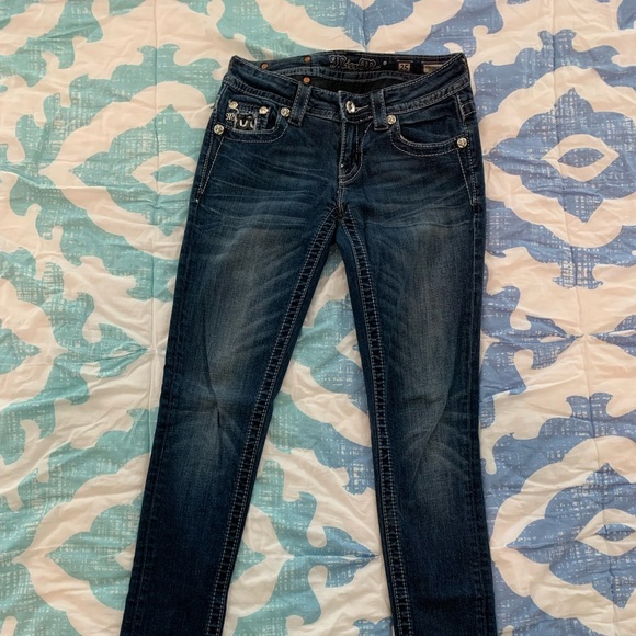 Miss Me Signature Rise Skinny Jeans - Picture 2 of 4